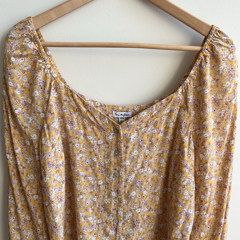 Love, Fire Women's Gold and White Floral Peasant Blouse Size Medium